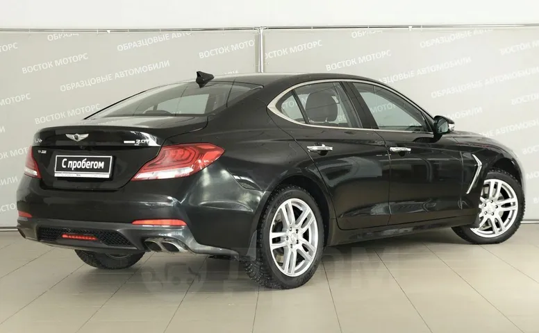 Genesis G70, 1 поколение