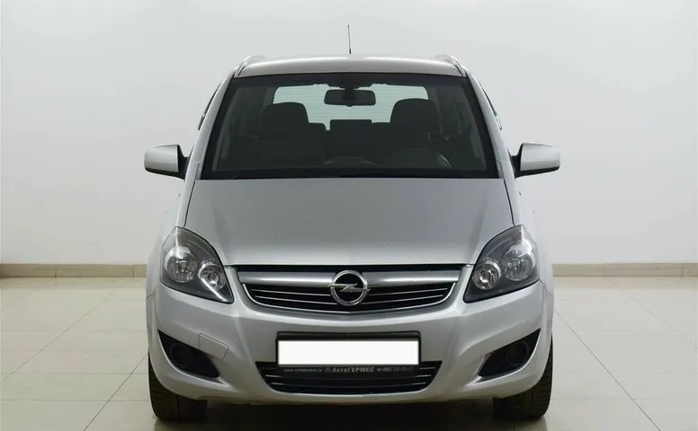 Opel Zafira B Рестайлинг