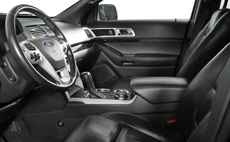 Ford Explorer V