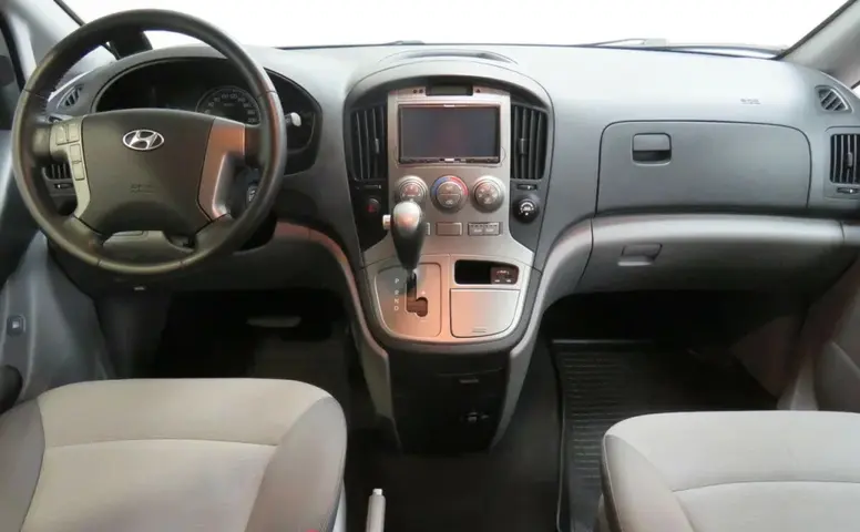 Hyundai H-1