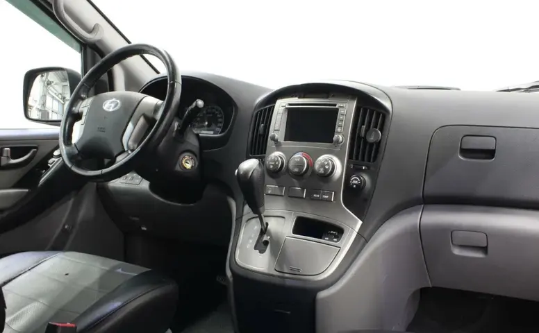 Hyundai H-1