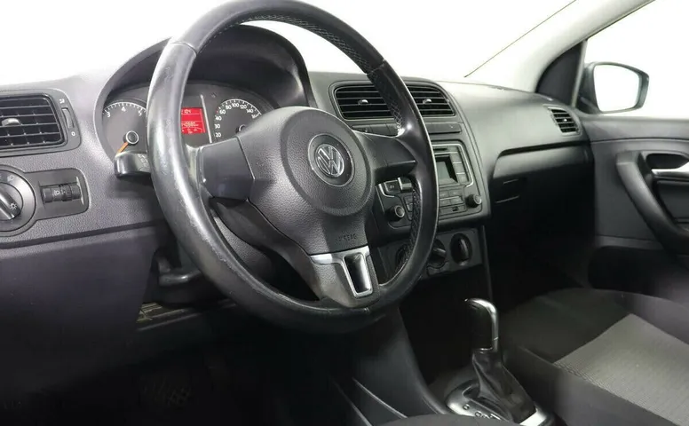 Volkswagen Polo V