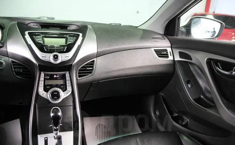 Hyundai Avante, 4 поколение