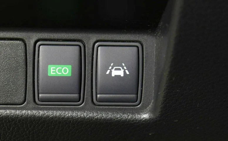 Nissan Qashqai 2.0 Вариатор