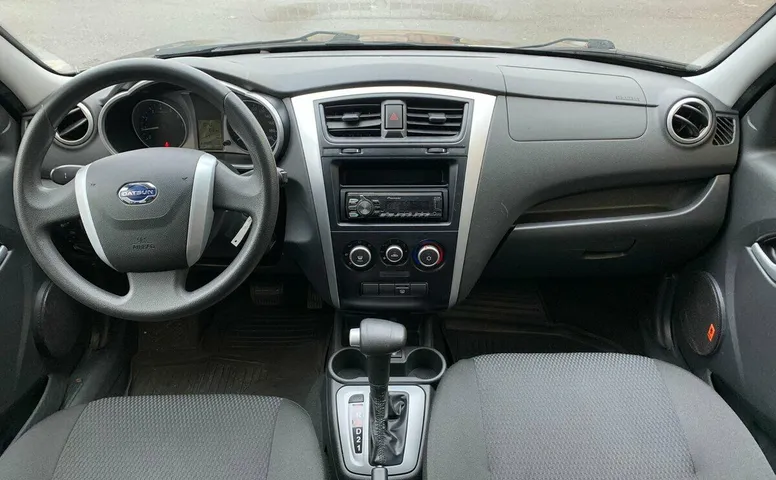 Datsun mi-DO