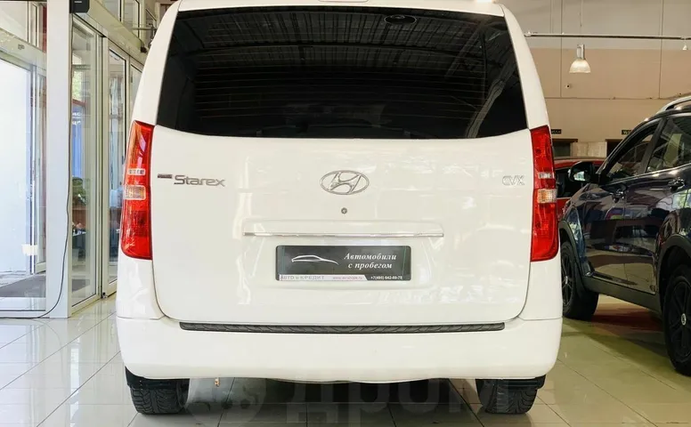 Hyundai Grand Starex