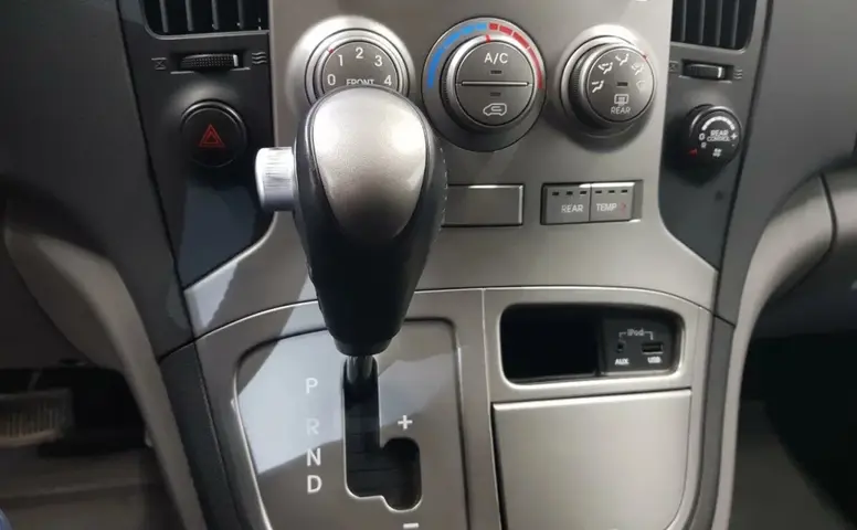 Hyundai H-1