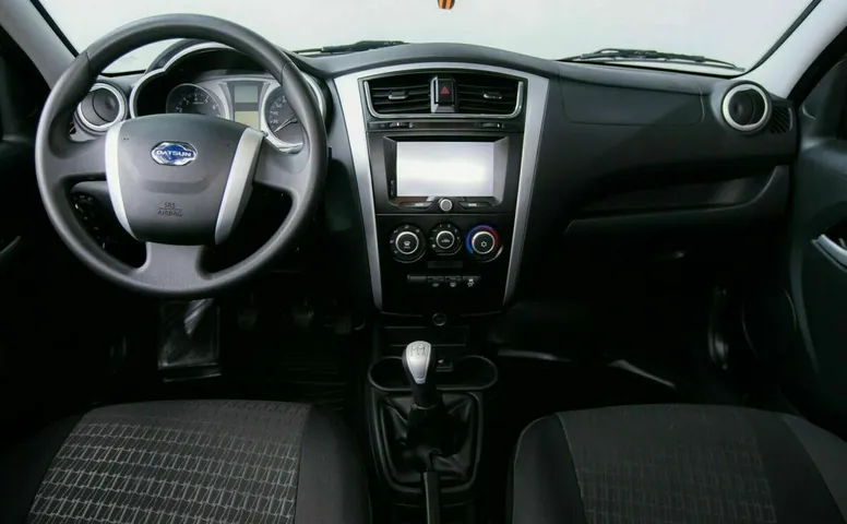 Datsun mi-do