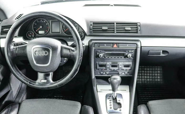 Audi A4 III (B7)