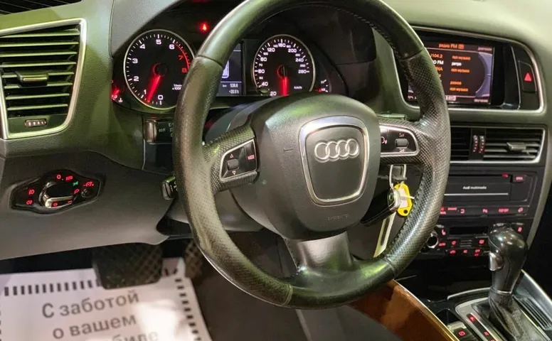 Audi Q5 I (8R)
