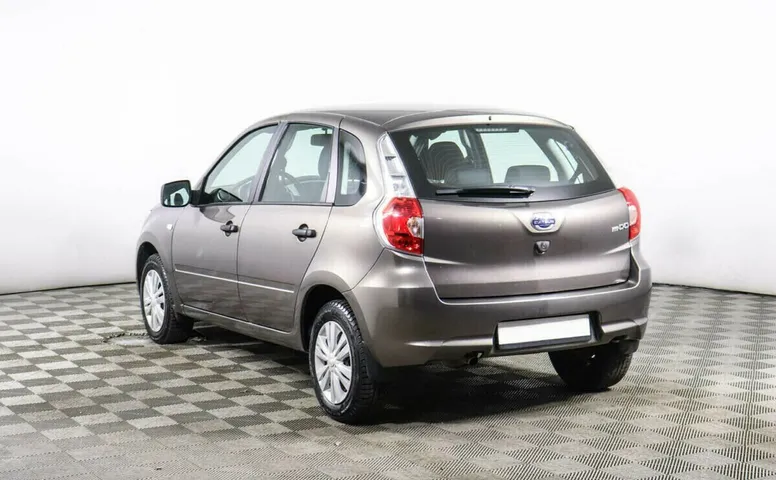 Datsun mi-do