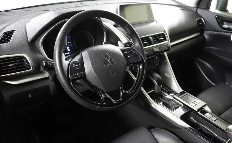 Mitsubishi eclipse cross cvt 2018 с пробегом 31 640 км