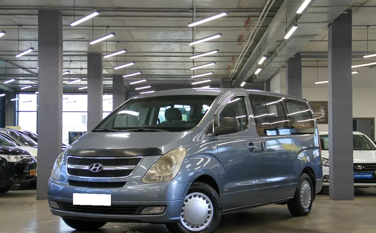 Hyundai Grand Starex I
