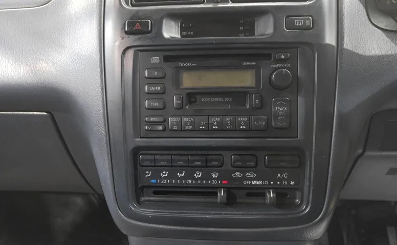 Toyota Ipsum, 2 поколение