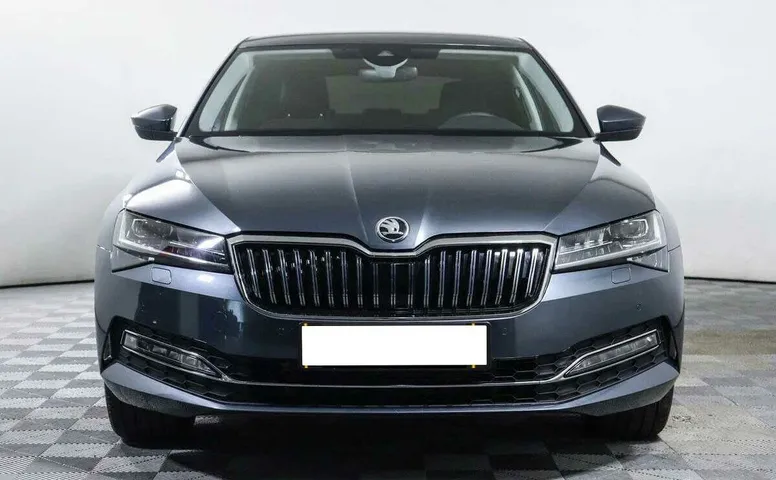 Skoda superb робот 2020 с пробегом 28 375 км