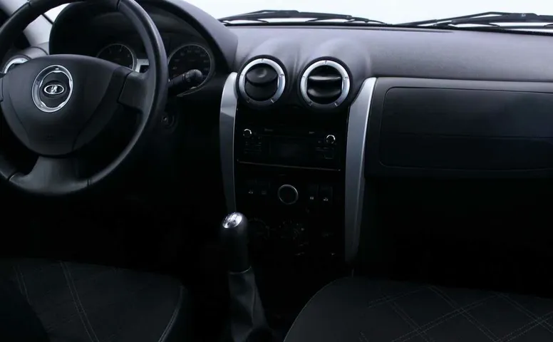 Lada (ваз) largus i cross