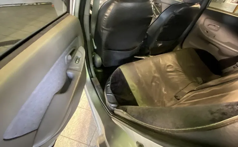 Hyundai ELANTRA 1.6 MT (105 л.с.)