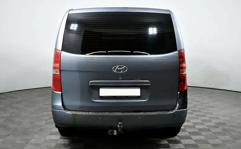 Hyundai Grand Starex I