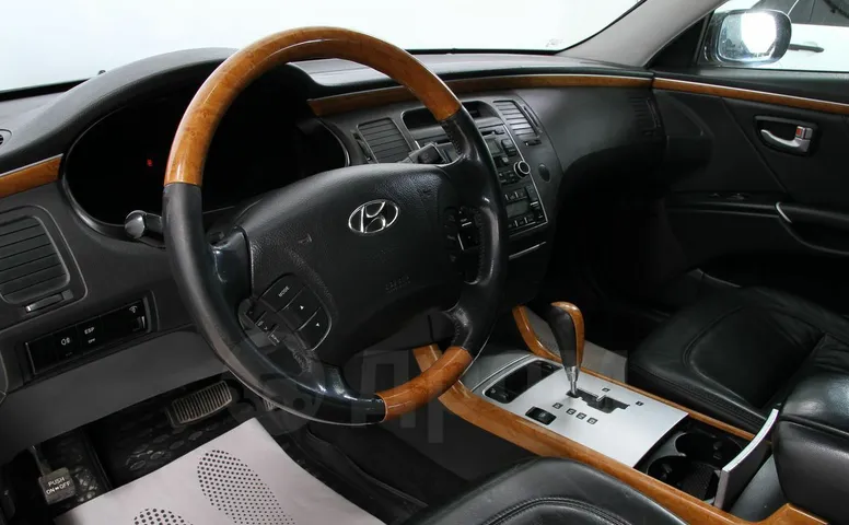 Hyundai Grandeur, 4 поколение