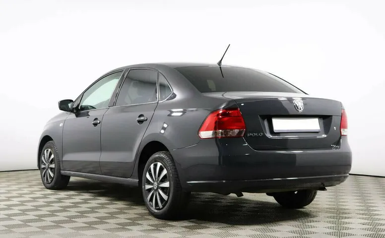 Volkswagen Polo V