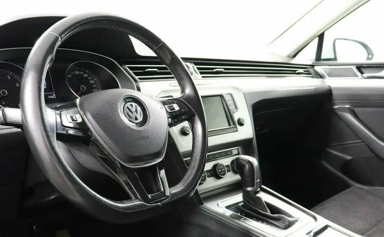 Volkswagen Passat 1.4 Робот