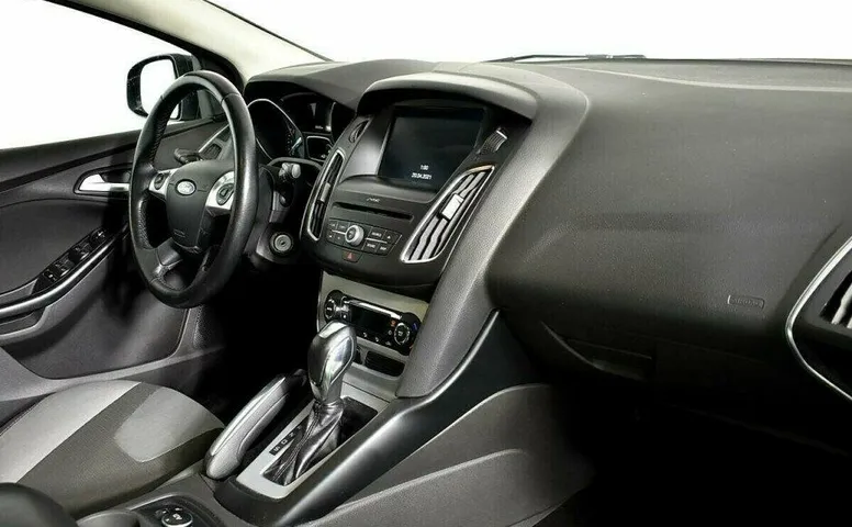 Ford Focus 1.6 Робот