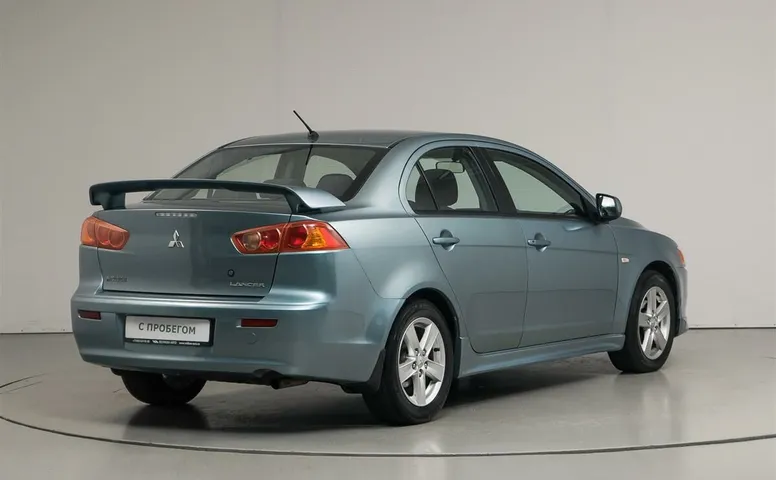 Mitsubishi Lancer
