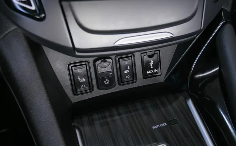 DongFeng AX7