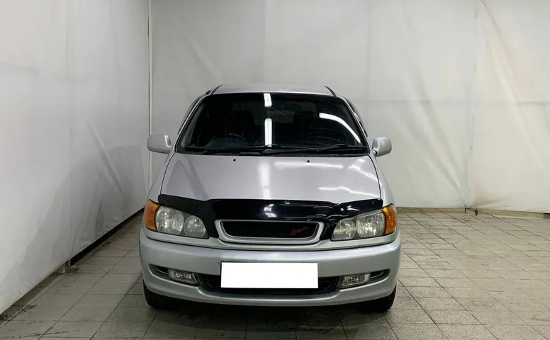 Toyota Ipsum, 2 поколение