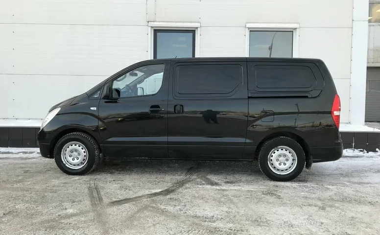 Hyundai Grand Starex I
