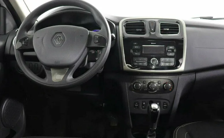 Renault Logan 1.6 Автомат