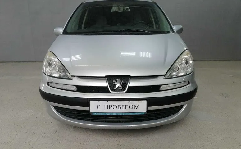 Peugeot 807 2.0 AT (136 л.с.)