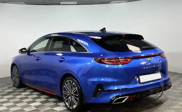 Kia Proceed
