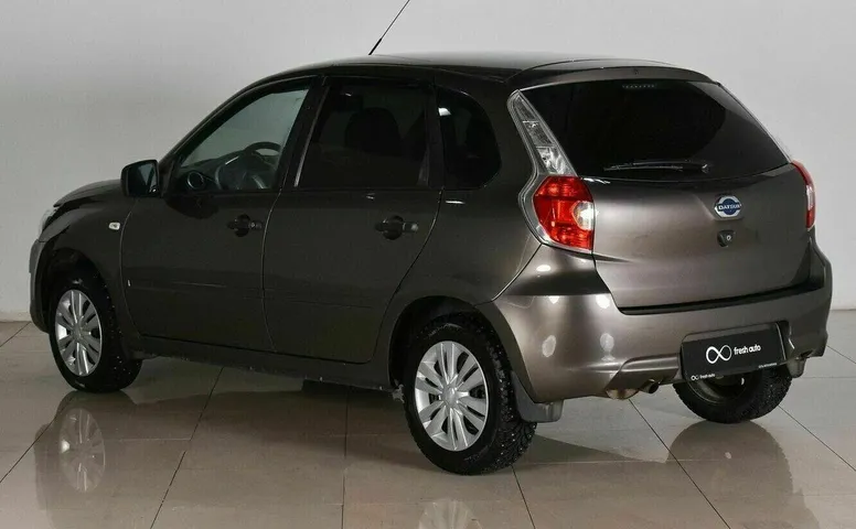Datsun mi-do