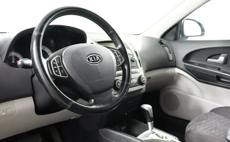 Kia Ceed I