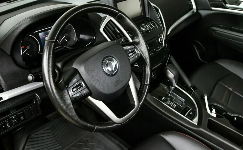 Dongfeng ax7