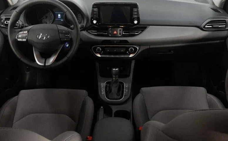 i30