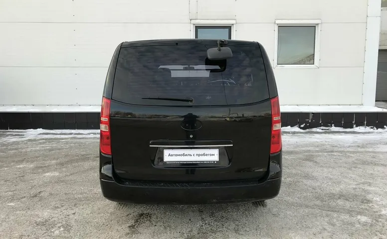 Hyundai Grand Starex I
