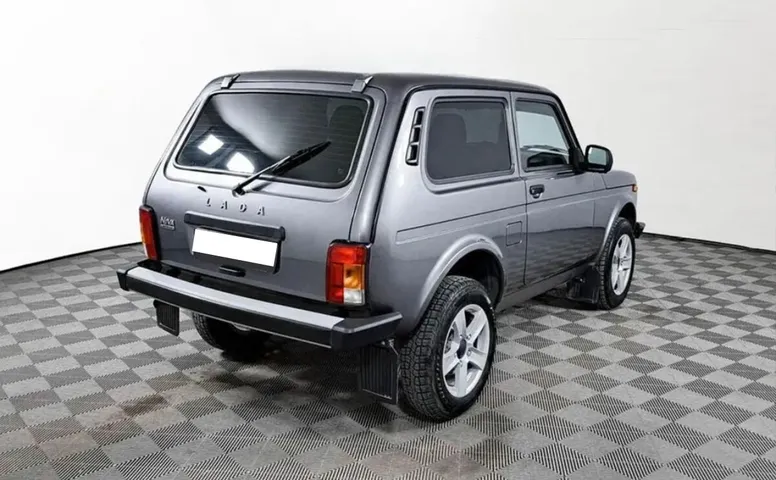 Niva Legend
