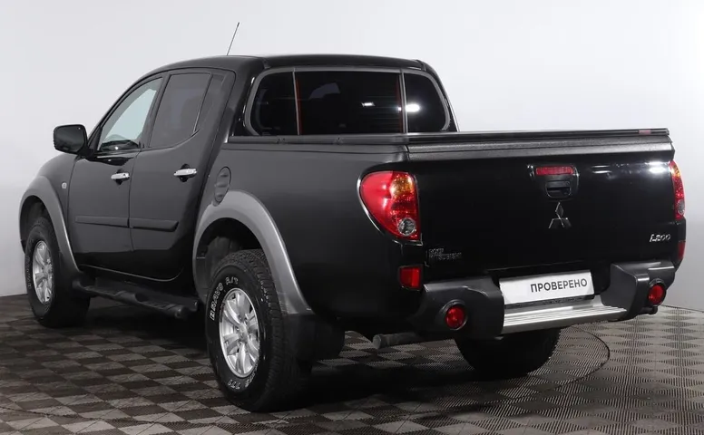 Mitsubishi L200