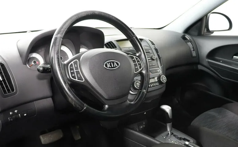 Kia Ceed I
