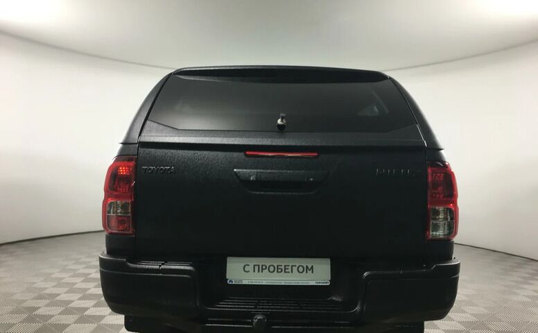 Toyota hilux viii