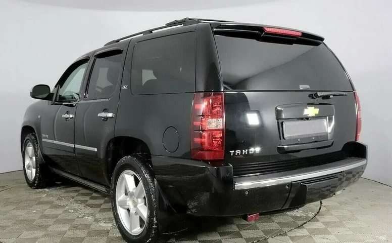Chevrolet Tahoe III