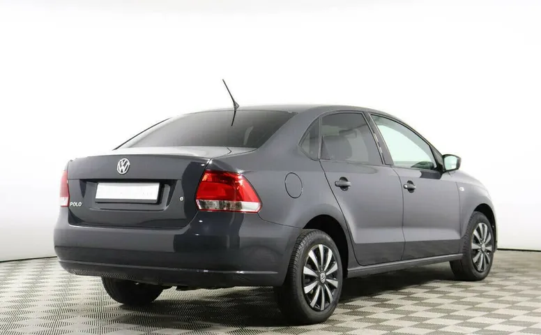 Volkswagen Polo V