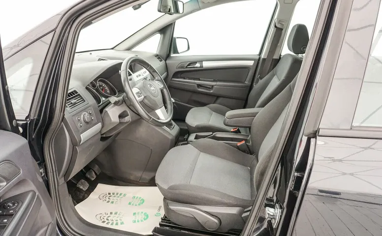 Opel Zafira B Рестайлинг