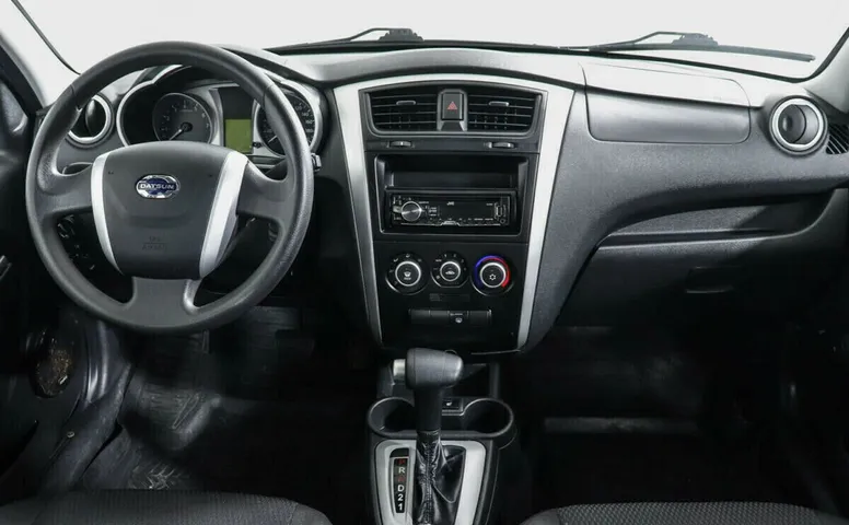 Datsun mi-do