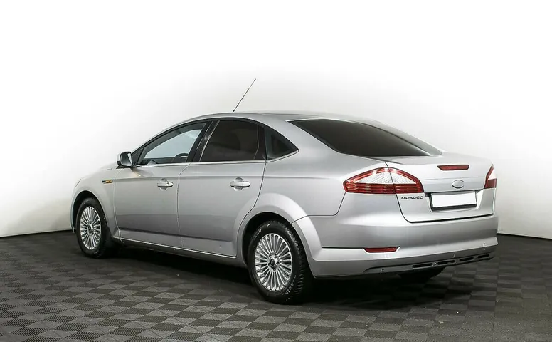 Ford mondeo