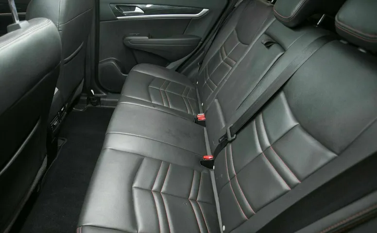 Dongfeng ax7