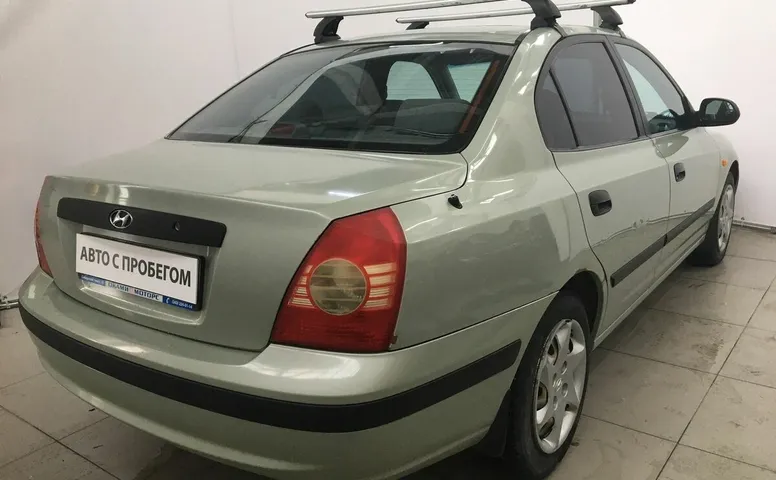 Hyundai ELANTRA 1.6 MT (105 л.с.)