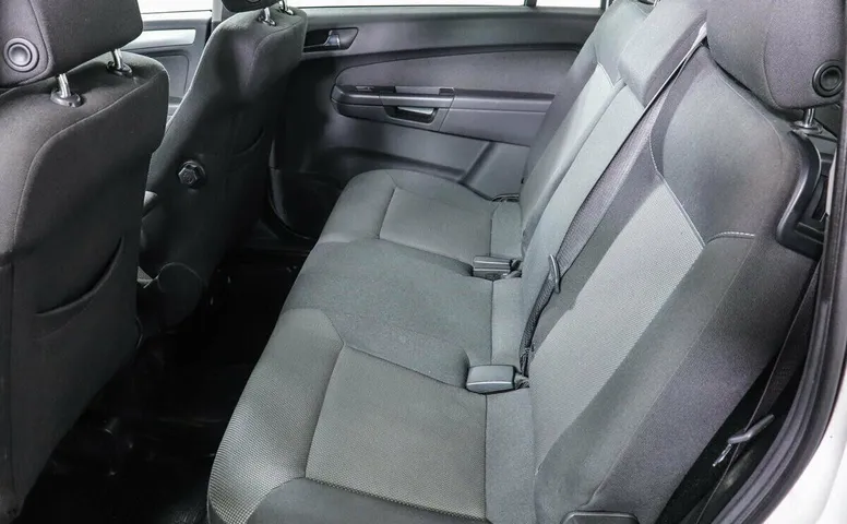 Opel Zafira B Рестайлинг